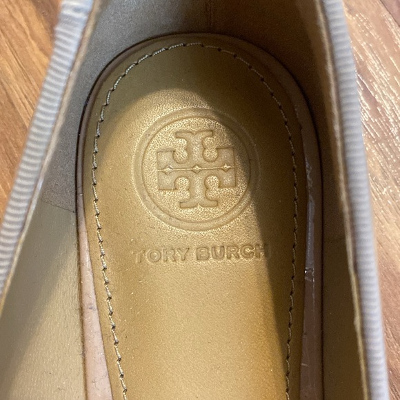 Tory Burch Samantha Patent Leather Flat - Picture 4 of 5